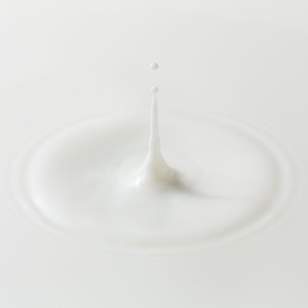 Niacindy Glow Reset Canlandırıcı & Cilt Tonu Eşitleyici Yüz Toniği - 250 mL